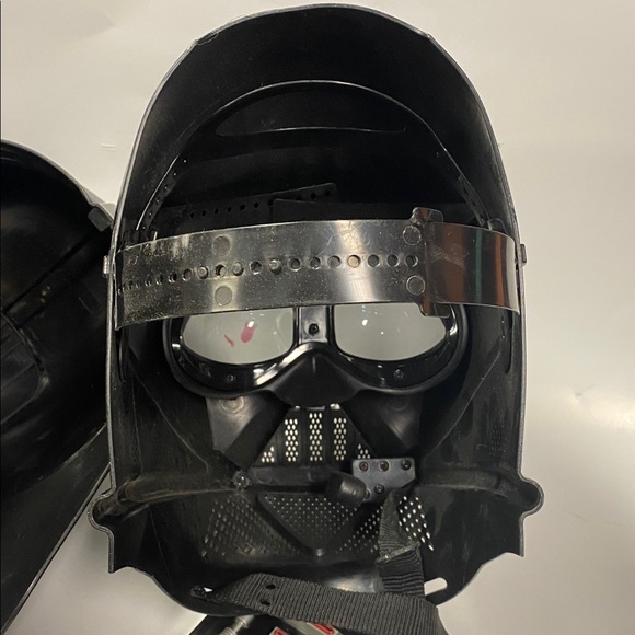 2004 Hasbro Star Wars Darth Vader Talking Helmet - Picture 6 of 12